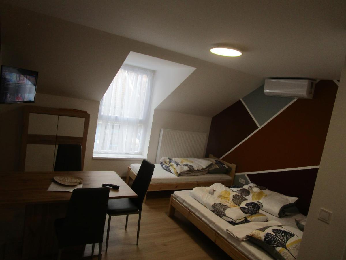 Veroland Maganszallashely Hodmezovasarhely Bagian luar foto